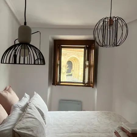 Lägenhet Turistico San Nicolas Avilés